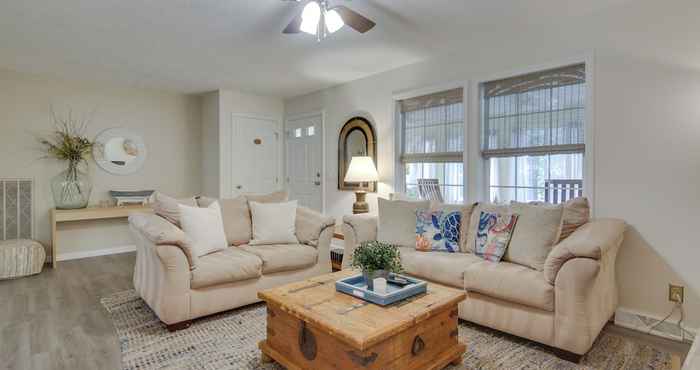 Lain-lain Idyllic Home w/ Pool & Patio - 4 Miles to Beach!