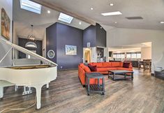 其他 4 Luxurious Newport Estate w/ Spa & Lighthouse Views