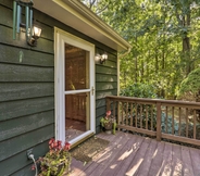 Others 6 Peaceful Boone Cabin w/ Deck & Forest Views!