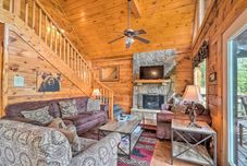其他 Charming Cabin in the Smokies: Hot Tub & Game Room
