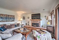 Others 6 Serene Riverfront Escape w/ Hot Tub & Views!