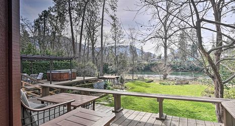 Khác 2 Serene Riverfront Escape w/ Hot Tub & Views!