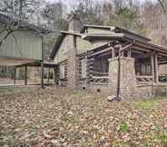 Others 4 Spacious Newport Cabin in Tranquil Setting!