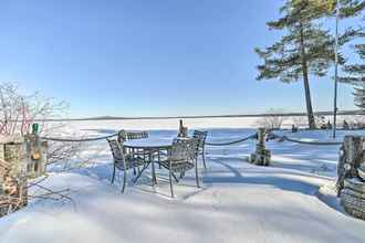 Others 4 Dreamy Lake Skegemog Retreat: Boat, Ski & Sip!