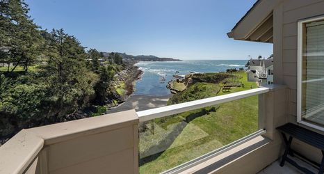 Others 2 Idyllic Coastal Haven - Whale Watch in Depoe Bay!