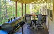 Others 4 Private Cabin, 5-min Drive to Hot Springs & Golf!