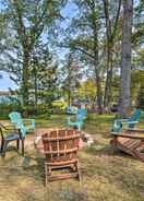 Primary image Lake Livin' Cozy Cabin w/ Dock, Tiki Bar, 2 Kayaks