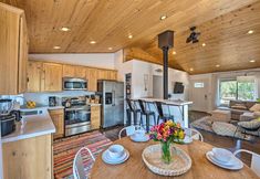 Others 5 1 Mi to Hiking: Chic Show Low Escape w/ Fire Pit!