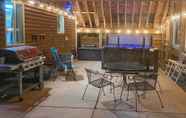 Others 5 Centennial Cabin w/ Hot Tub, Sauna & Pool Table!