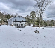 Others 3 Ellenville Home w/ Fire Pit + Game Room!