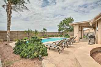 อื่นๆ 4 Sunny Yuma Retreat w/ Private Pool & Grill!