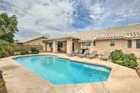 Lainnya Sunny Yuma Retreat w/ Private Pool & Grill!