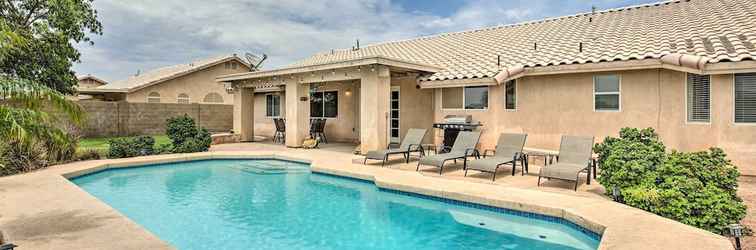 อื่นๆ Sunny Yuma Retreat w/ Private Pool & Grill!