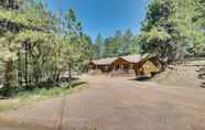 Lain-lain 3 Lavish Alpine Arizona Cabin Rental w/ Views!