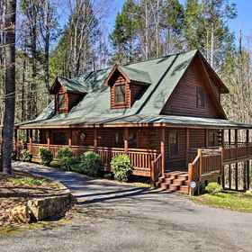 Primary image1Sevierville Cabin w/ Hot Tub: 6 Mi to Pigeon Forge,Pigeon Forge別墅