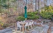 Others 5 Chic East Hampton Retreat w/ Deck & View!