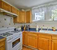 Lain-lain 3 Wildwood House w/ Enclosed Porch - Walk to Beach!