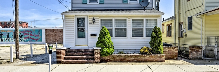 Others Wildwood House w/ Enclosed Porch - Walk to Beach!