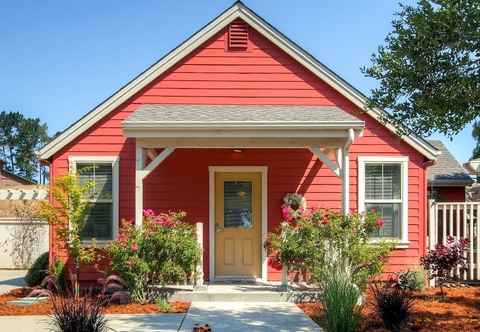 Others Serene Bungalow-style Home in Point Reyes Station!