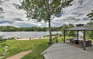 อื่นๆ 4 New Hampshire Home w/ Private Beach, Dock & Rafts!