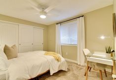 Others 2 Lovely Vancouver Retreat w/ Home Gym!