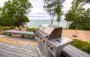 อื่นๆ 3 Lavish Charlevoix Home on Lake Michigan, Fire Pit