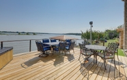 Others 7 Waterfront Granbury House w/ Deck & Private Dock!