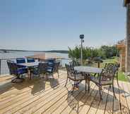 Lainnya 7 Waterfront Granbury House w/ Deck & Private Dock!