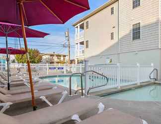 Lainnya 2 Wildwood Condo w/ Pool Access, Steps to the Beach!