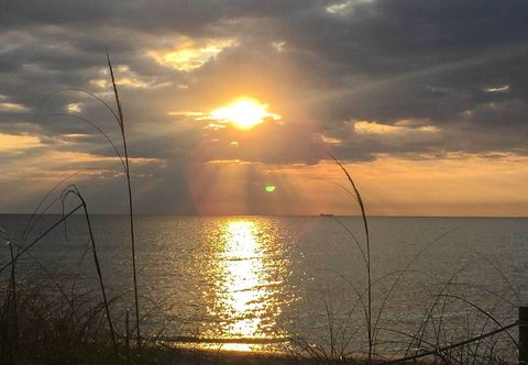 อื่นๆ 2 Mi to Boardwalk: Home w/ Grill in Dania Beach!