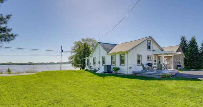 Lain-lain Idyllic Retreat w/ Lake Views - Near Marina!