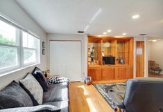 Others 5 Next to Turtle Preserve: Oceanside Florida Retreat