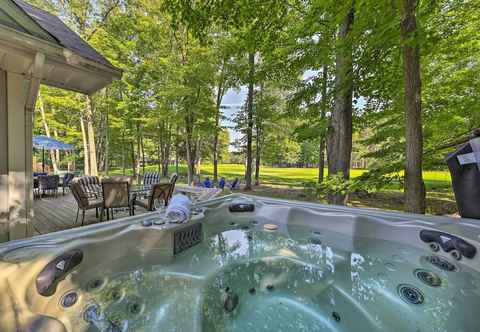 อื่นๆ Michigan Golf Course Retreat w/ Gameroom & Hot tub