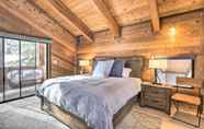 Lain-lain 6 Chic California Retreat Near Golfing & Skiing