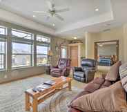 Others 5 Charming Cody Vacation Home w/ Mtn Views!