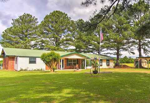 Others Quiet Clayton Home w/ Mountain Views 4 Mi to Lake!