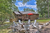 Lain-lain Resort Home w/ Game Room & Luxury Backyard!