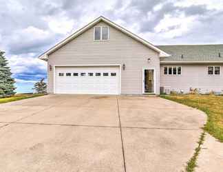 Others 2 Charming Lake Huron Home w/ Private Beach!