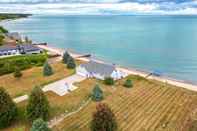 Lain-lain Charming Lake Huron Home w/ Private Beach!