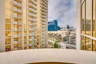 Others 4 Las Vegas Condo w/ Balcony in MGM Signature!