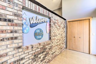 Others 4 Huge Home w/ Pool Table Near St Pete Beach!