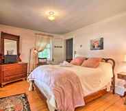 Lainnya 4 Schroon Lake Farmhouse With Historic Charm!