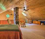 Others 3 Trout Lake Cabin w/ Private Dock, Kayaks & Loft!