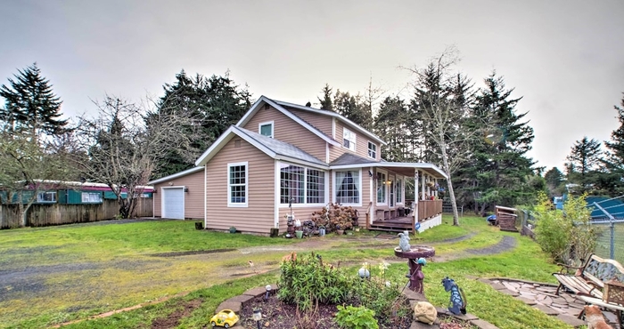 Others Updated Coos Bay Home ~ 2 Mi to Pacific Ocean