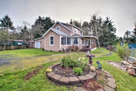 Others Updated Coos Bay Home ~ 2 Mi to Pacific Ocean