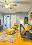 บริเวณนั่งเล่น Little Rock Vacation Rental: 5 Mi to Downtown!