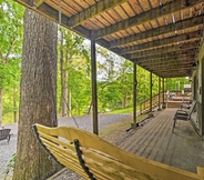 อื่นๆ 4 Lake Barkley Home: Private Dock, Kayaks, Fire Pit