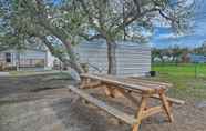 Others 7 Lovely Rockport Studio ~ 3 Mi to Beach Access