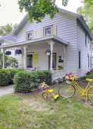 Primary image Historic Home w/ Sunroom - 5 Mi to Lambeau Field!