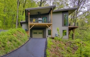 Khác 5 Modern Fairview Retreat: Spacious Deck + Mtn View!